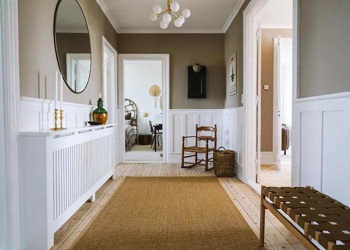 Tusculum Aparthotel 4*